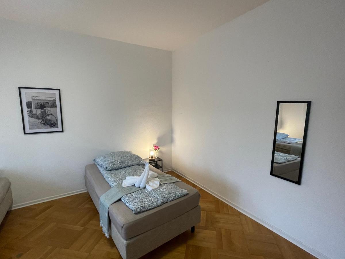 Comfortable Shared Apartment With Private Room In Wesseling Luaran gambar