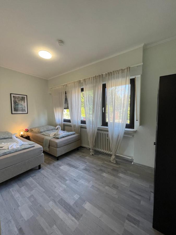 Comfortable Shared Apartment With Private Room In Wesseling Luaran gambar