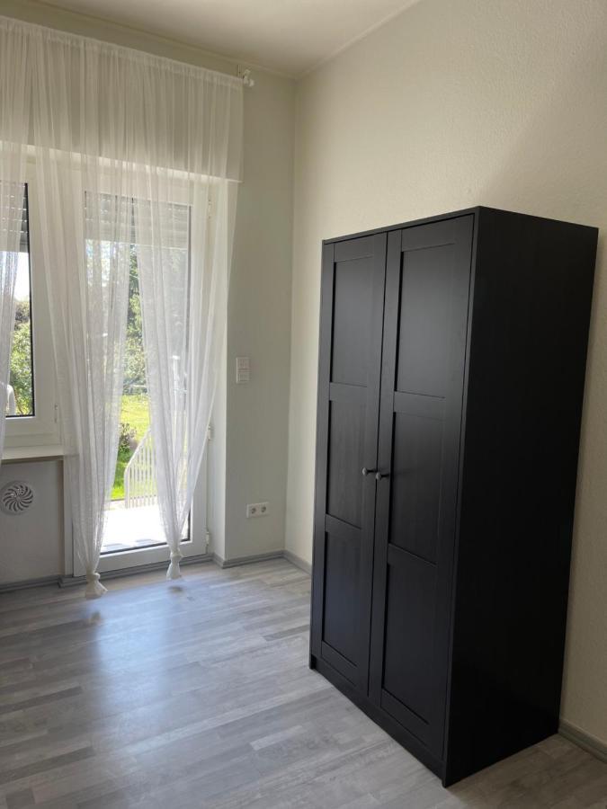 Comfortable Shared Apartment With Private Room In Wesseling Luaran gambar