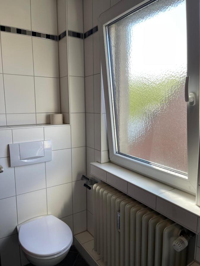 Comfortable Shared Apartment With Private Room In Wesseling Luaran gambar